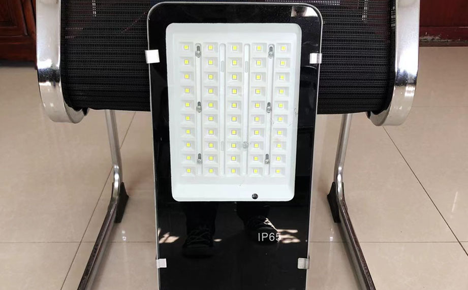 太陽(yáng)能路燈，太陽(yáng)能路燈維修，保定鑫月光電